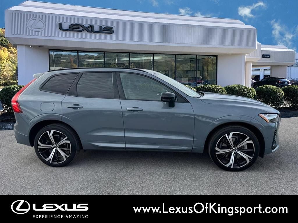 Used 2022 Volvo XC60 T8 R-Design w/ Advanced Package AWD/4WD image 6