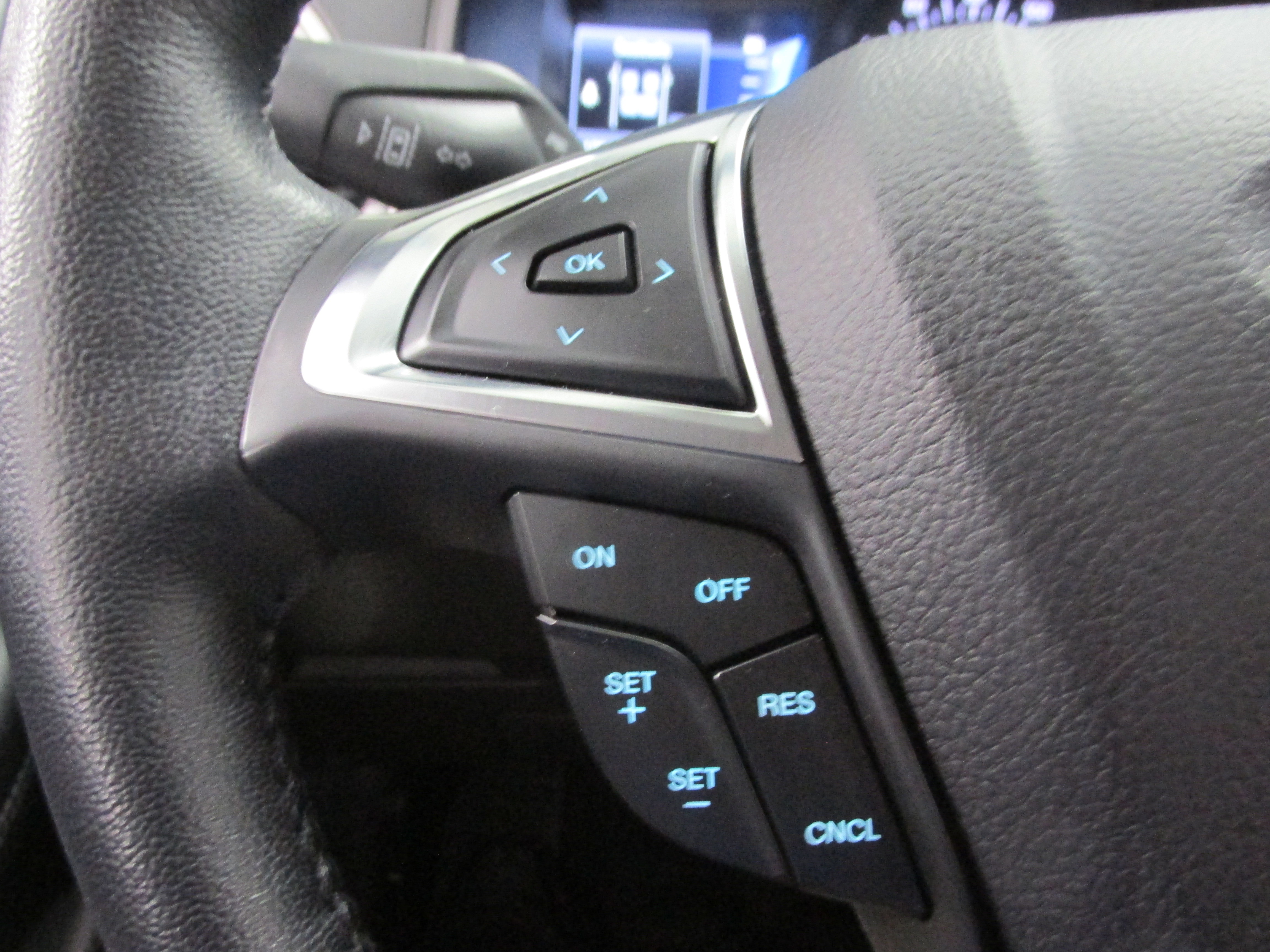 Used 2023 Ford Edge SEL w/ Convenience Package image 33