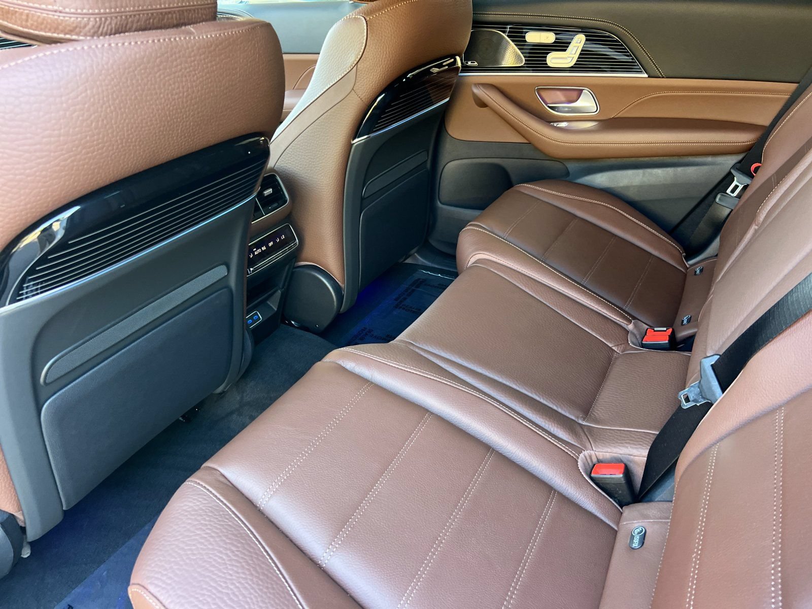 New 2026 Mercedes-Benz GLS 450 4MATIC image 11