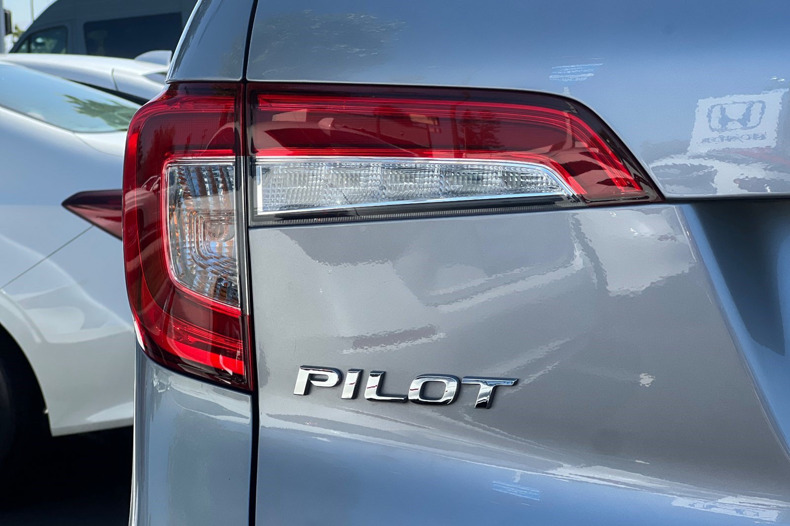 Used 2021 Honda Pilot EX image 12