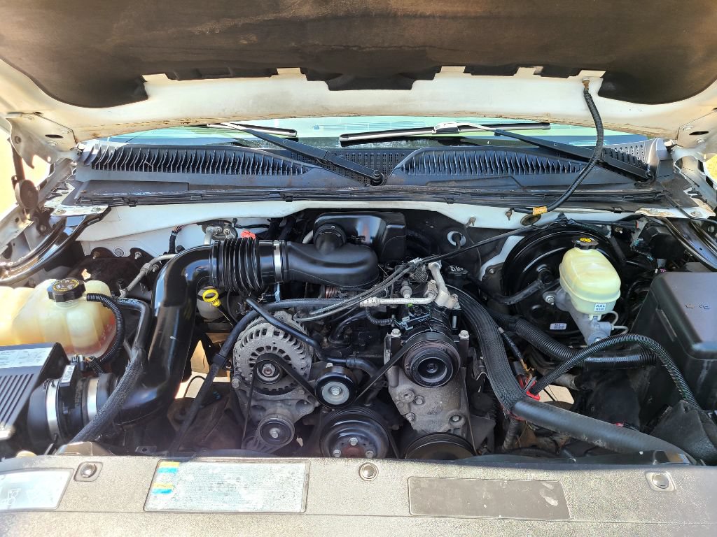 Used 2005 Chevrolet Silverado 1500 W/T RWD image 15