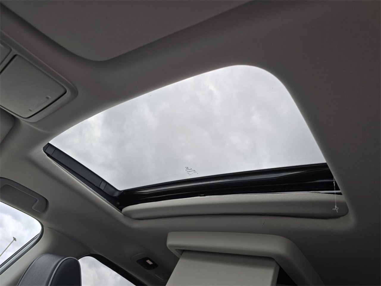 New 2026 Honda Odyssey Elite image 12