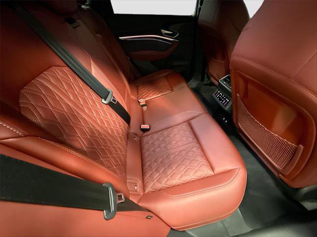 Used 2023 Audi e-tron S Prestige w/ Prestige Package AWD/4WD image 28