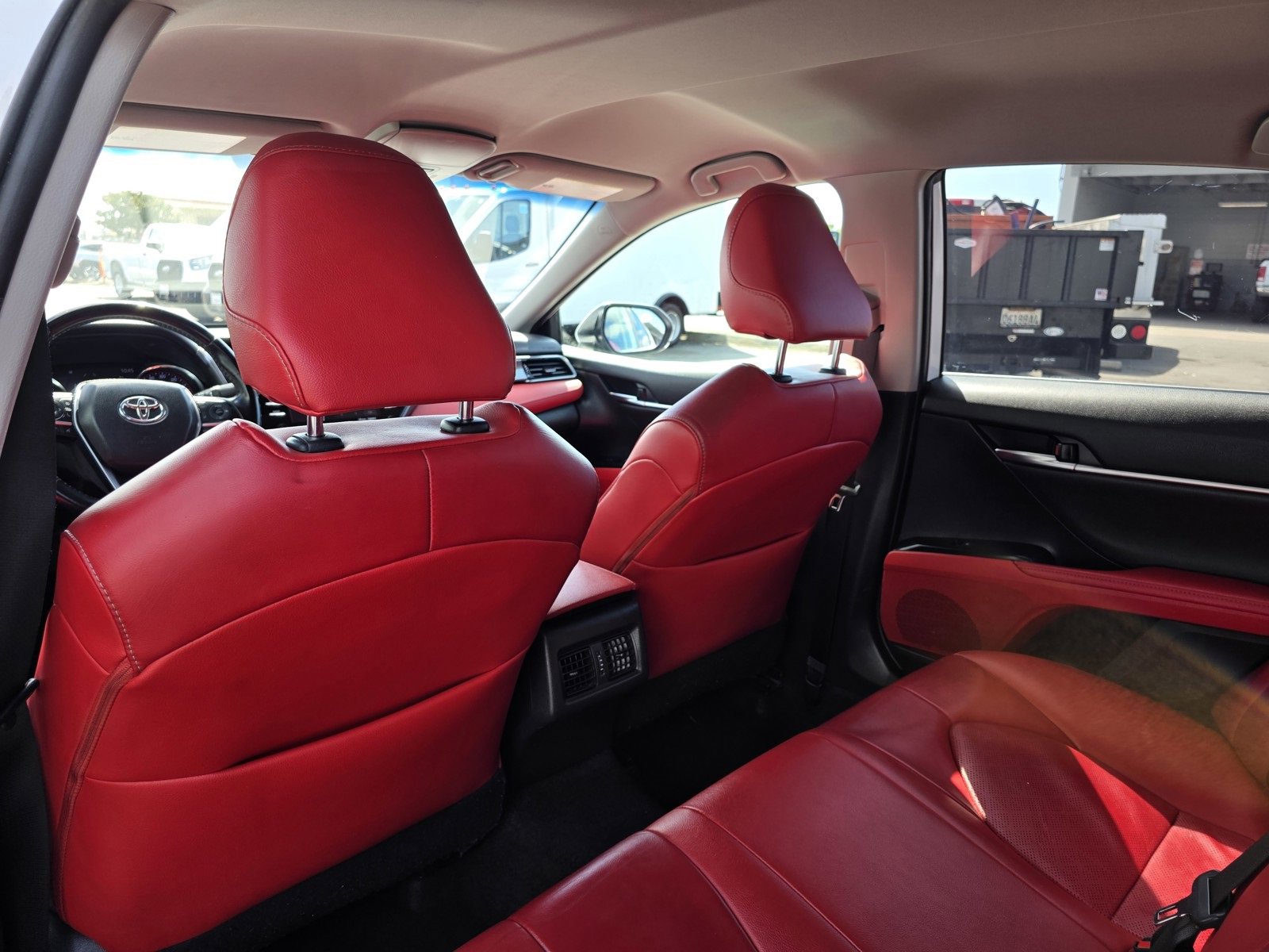 Used 2019 Toyota Camry XSE image 15