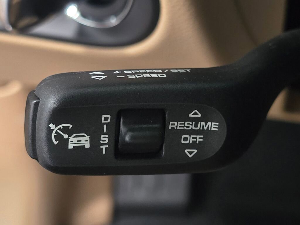 New 2026 Porsche Macan AWD/4WD image 42