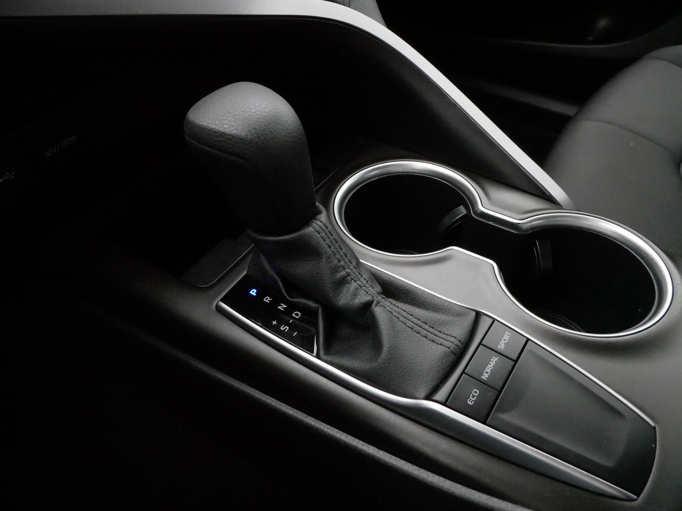 Used 2024 Toyota Camry LE image 24