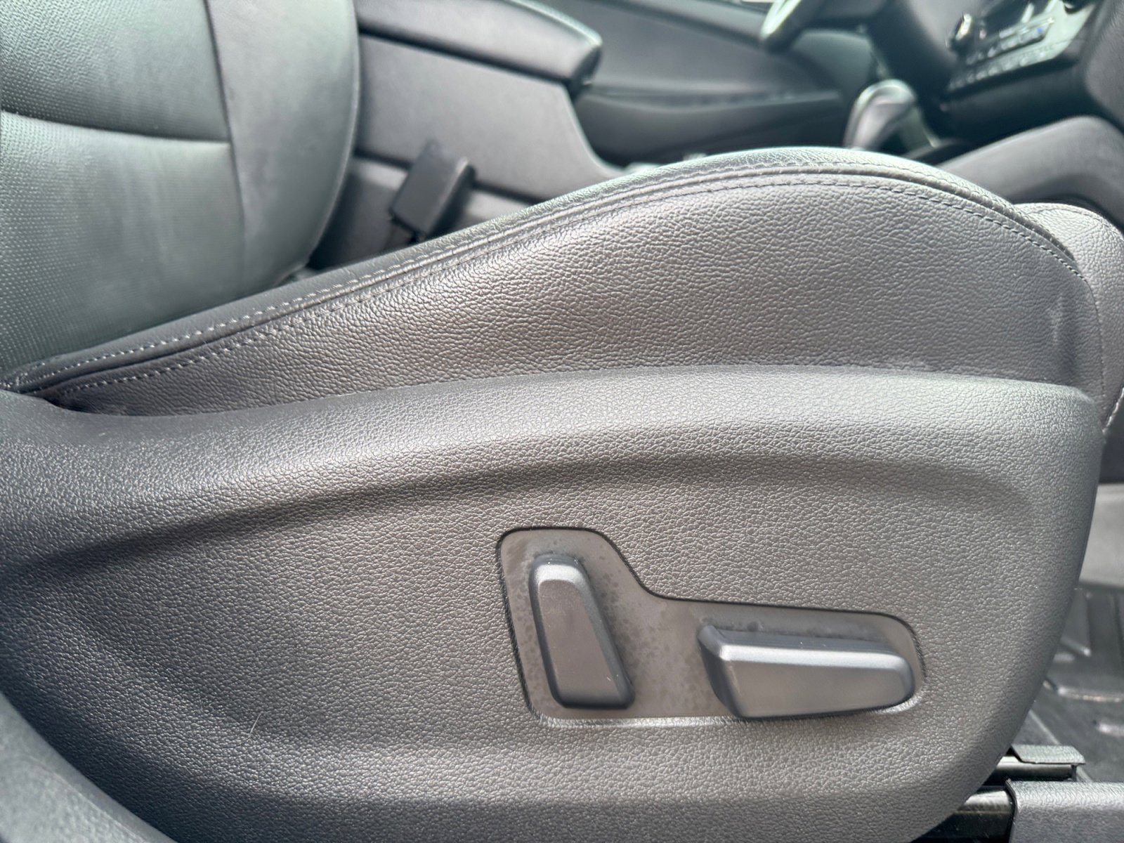 Used 2018 Hyundai Tucson Limited w/ Ultimate Package 02 image 31