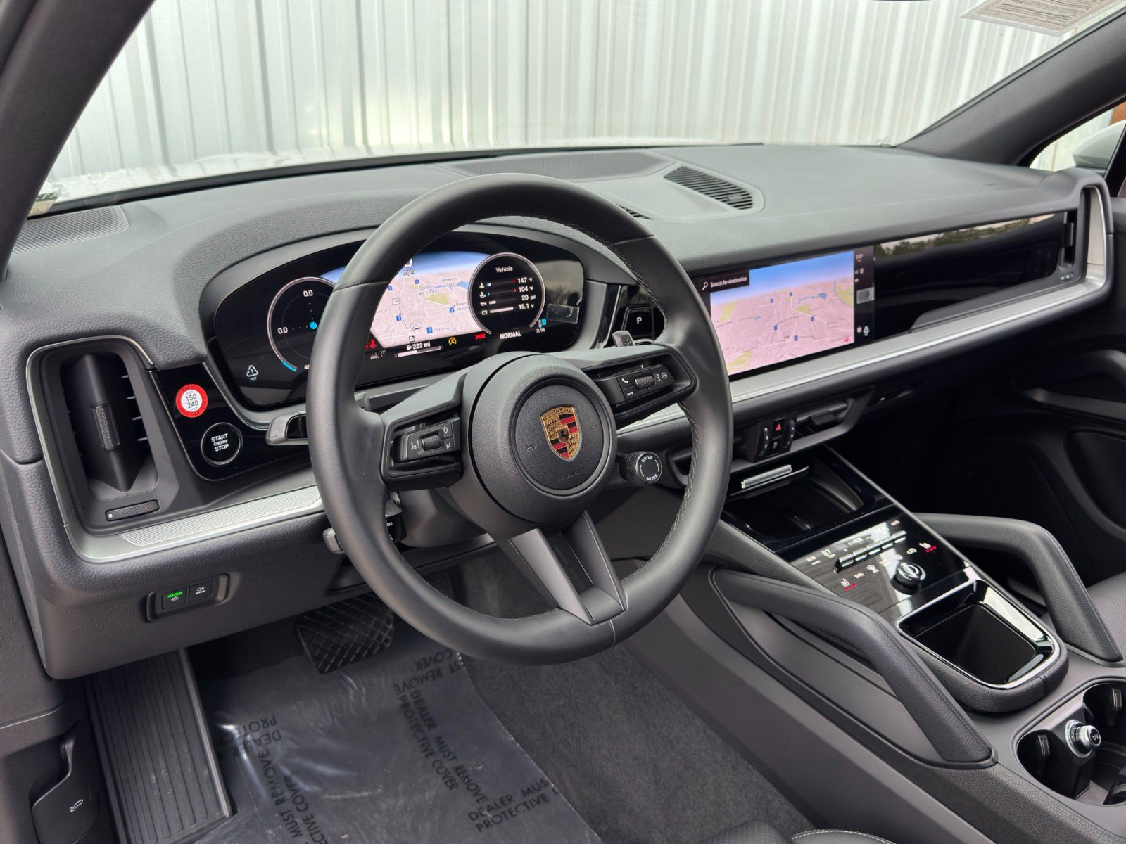 Used 2024 Porsche Cayenne w/ Premium Package image 14
