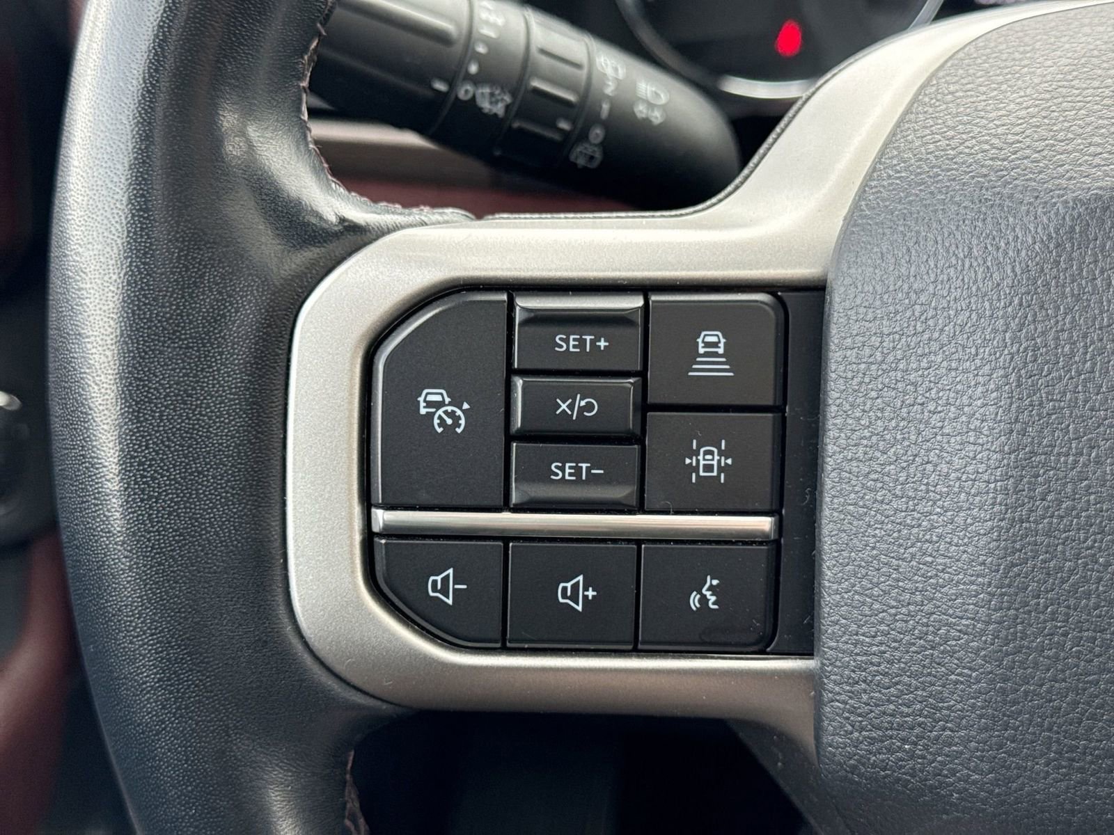 Used 2022 Ford Expedition Limited image 25