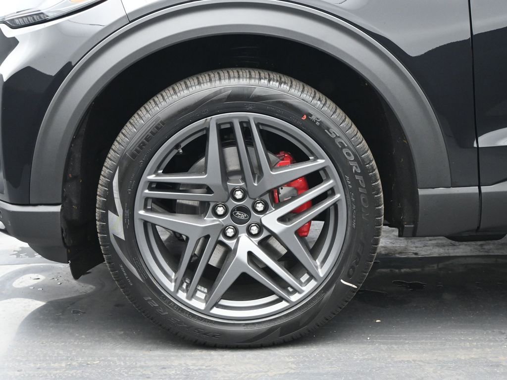 New 2026 Ford Explorer ST-Line w/ ST-Line Street Pack image 31
