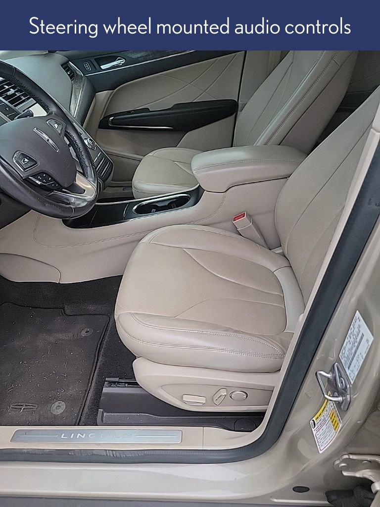 Used 2017 Lincoln MKC Reserve AWD/4WD image 7