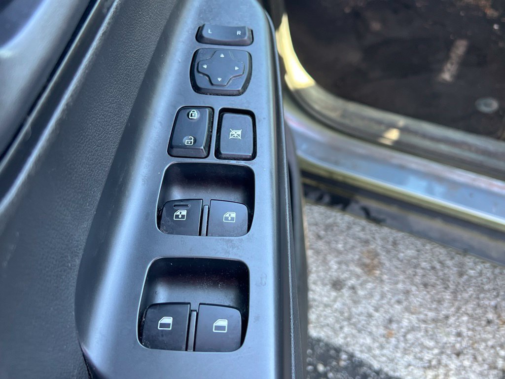 Used 2019 Hyundai Kona SEL w/ SEL Tech Package 02 FWD image 17