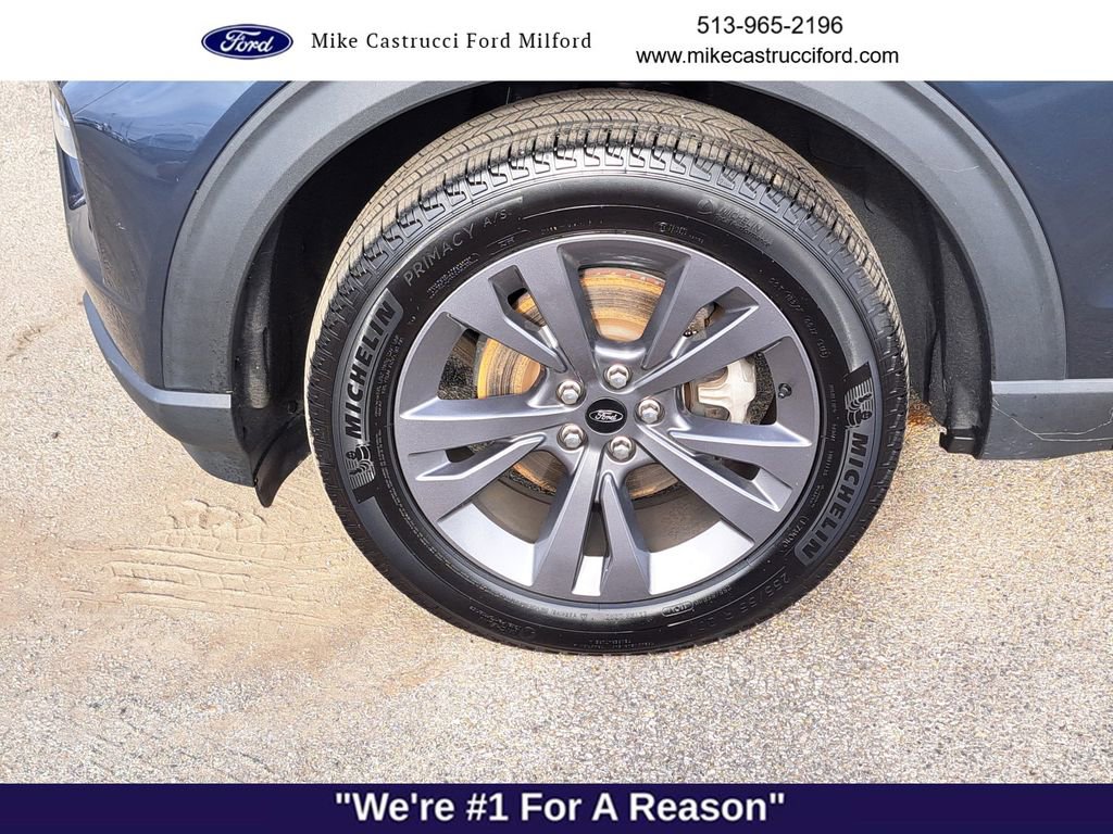 Certified 2024 Ford Explorer XLT w/ Equipment Group 202A image 9