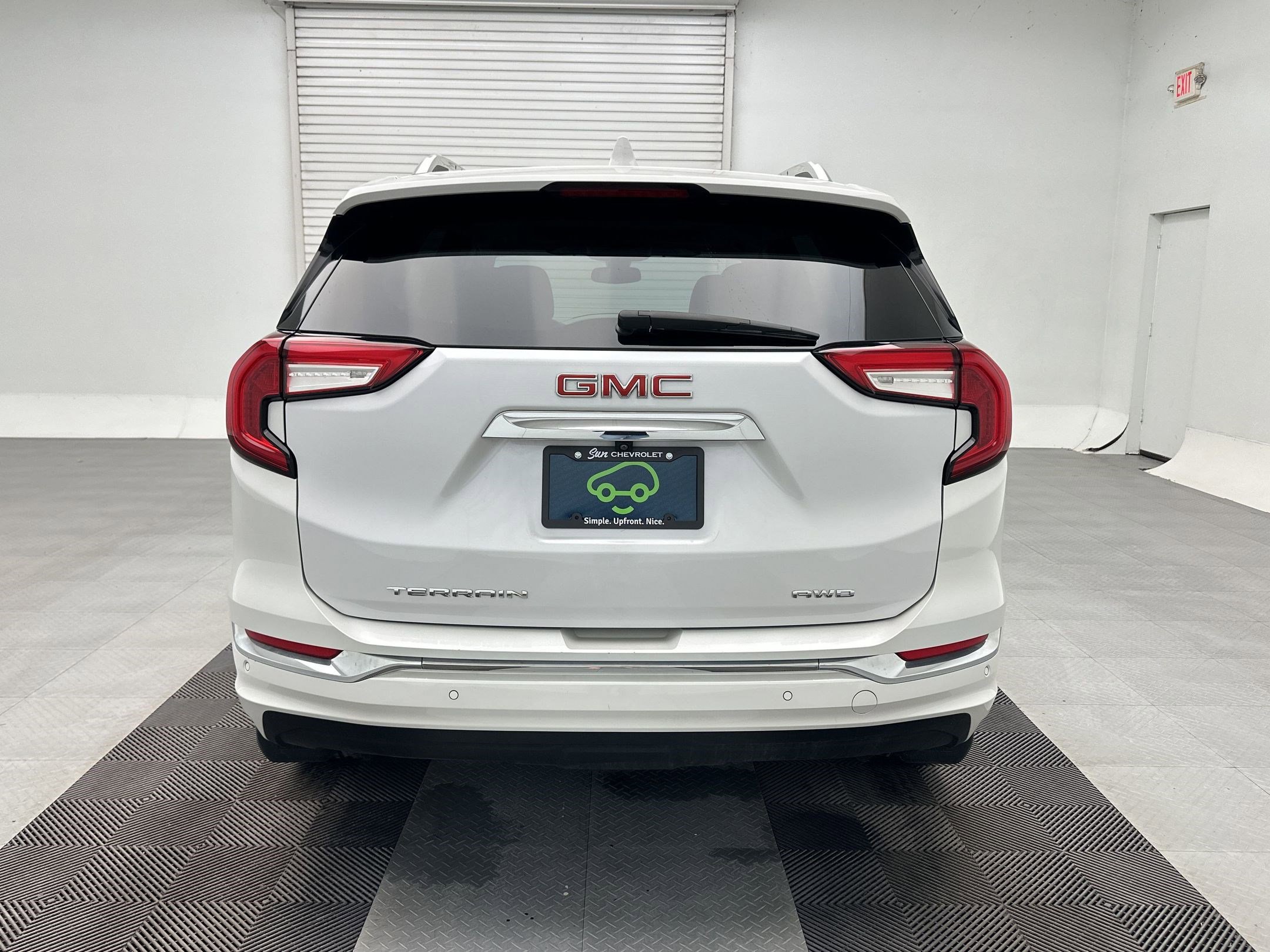 Certified 2022 GMC Terrain Denali w/ Denali Premium Package AWD/4WD image 10