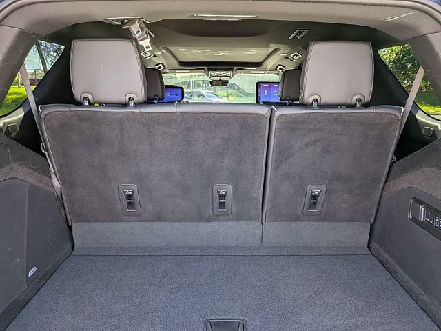 Used 2025 Cadillac Escalade Premium Luxury AWD/4WD image 14