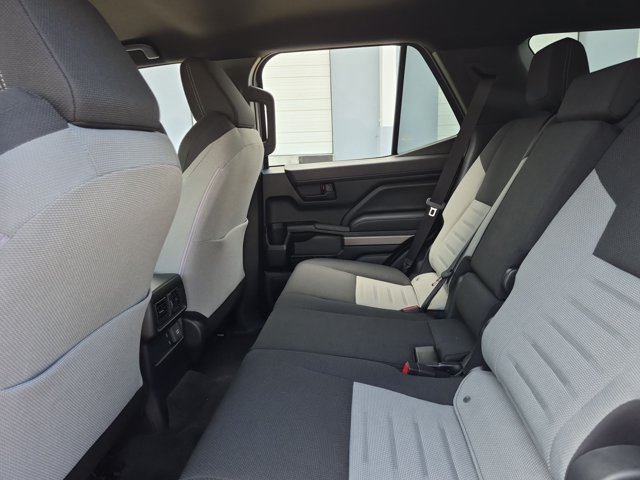 Used 2025 Toyota 4Runner TRD Off-Road AWD/4WD image 18