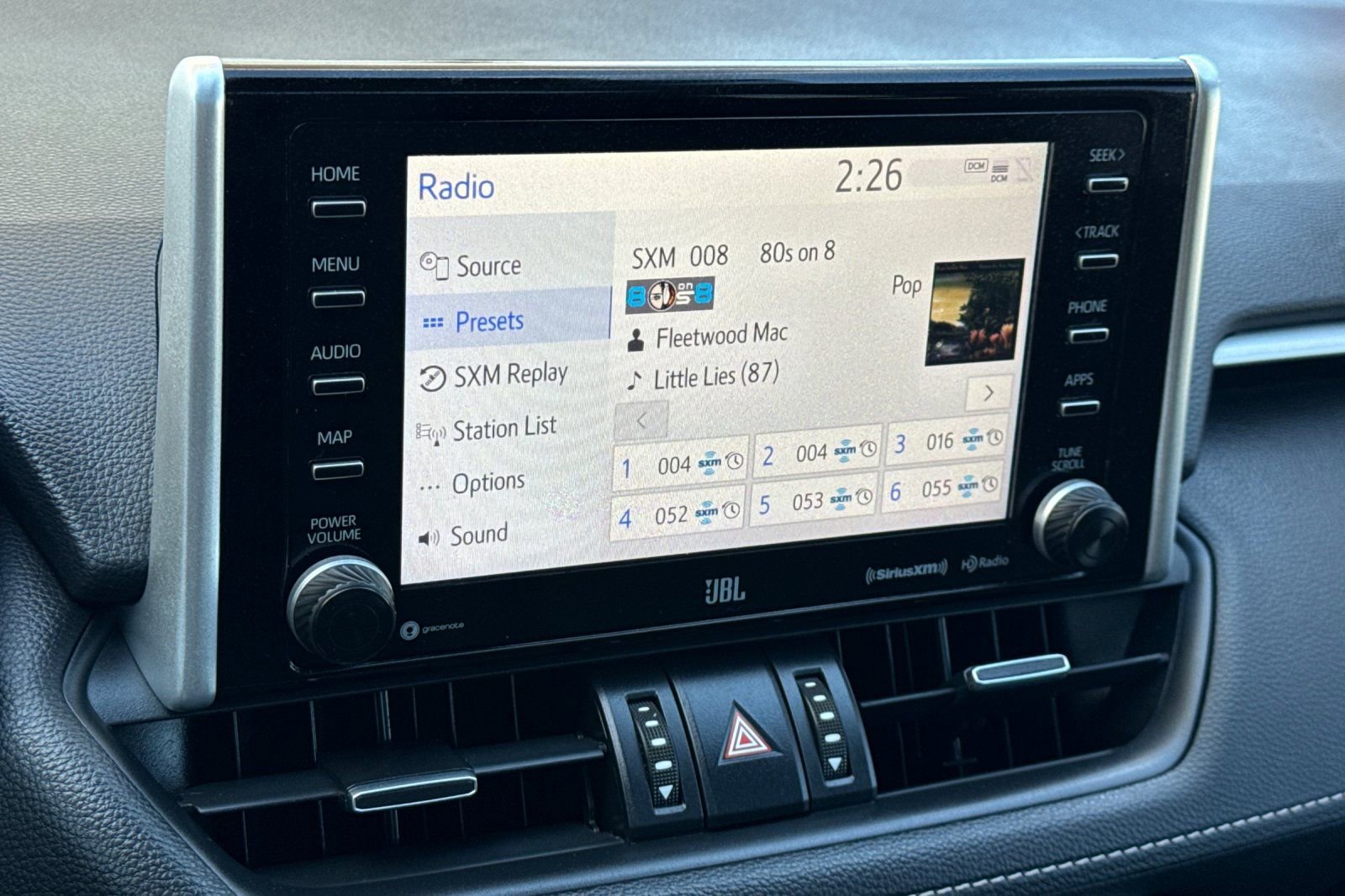 Used 2021 Toyota RAV4 XLE Premium image 18