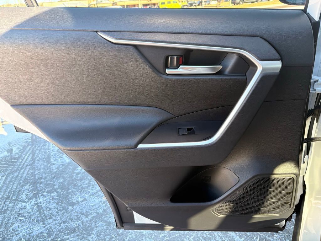 Used 2025 Toyota RAV4 XLE image 29