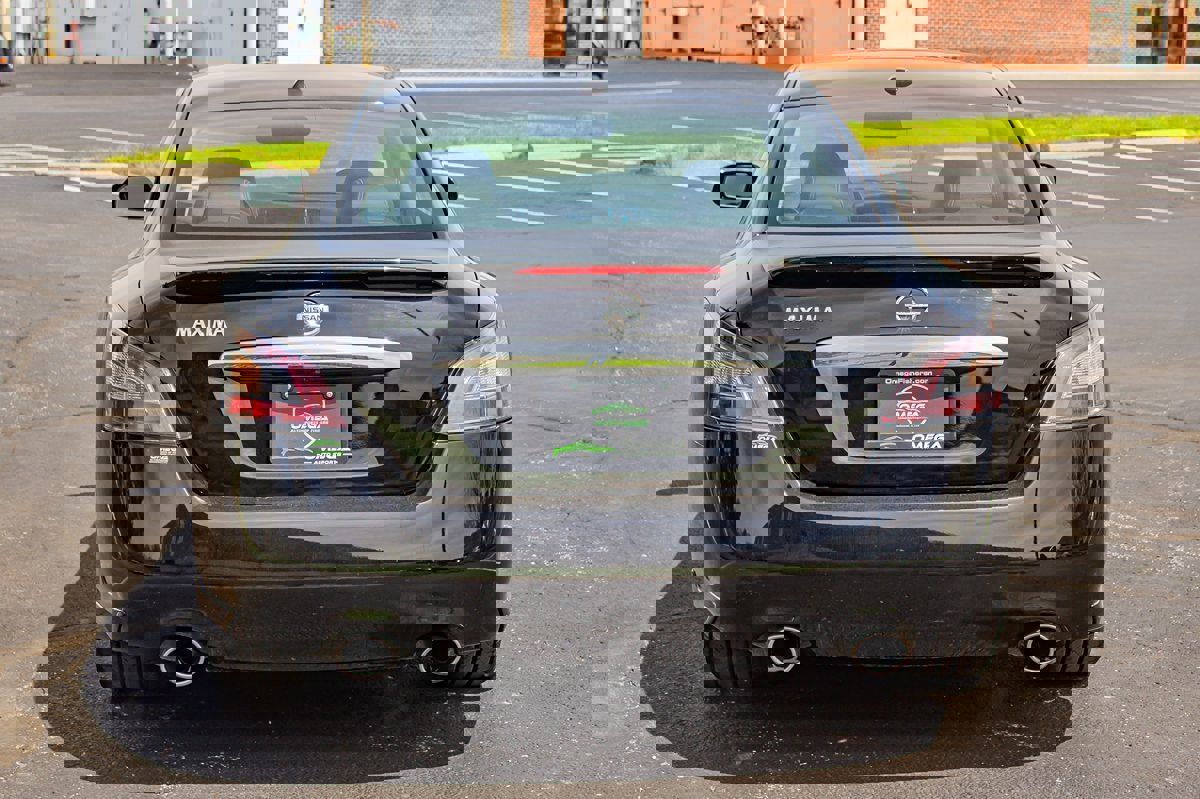 Used 2014 Nissan Maxima 3.5 SV w/ Sport Package image 8