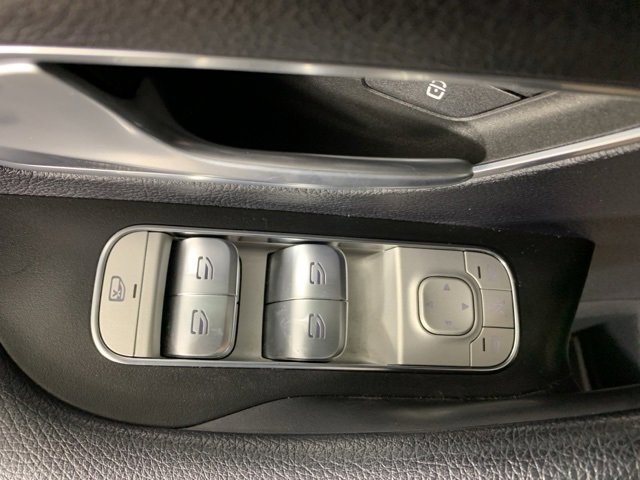 Used 2022 Mercedes-Benz GLE 350 4MATIC w/ Premium Package image 18