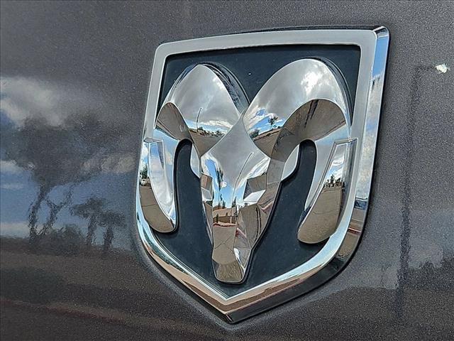 Used 2017 RAM 1500 Express RWD image 26