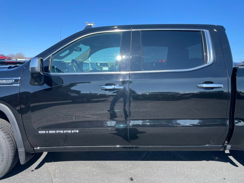 Used 2025 GMC Sierra 1500 SLT AWD/4WD image 36