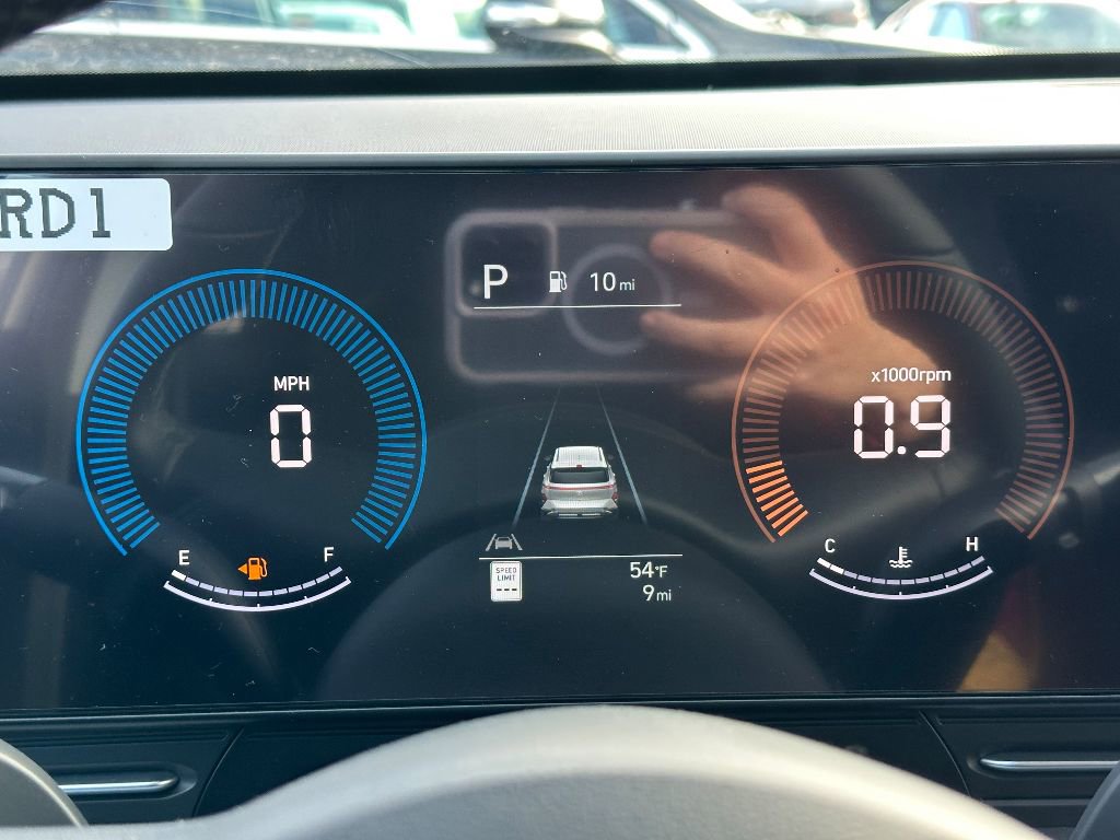 Used 2025 Hyundai Kona SEL image 12