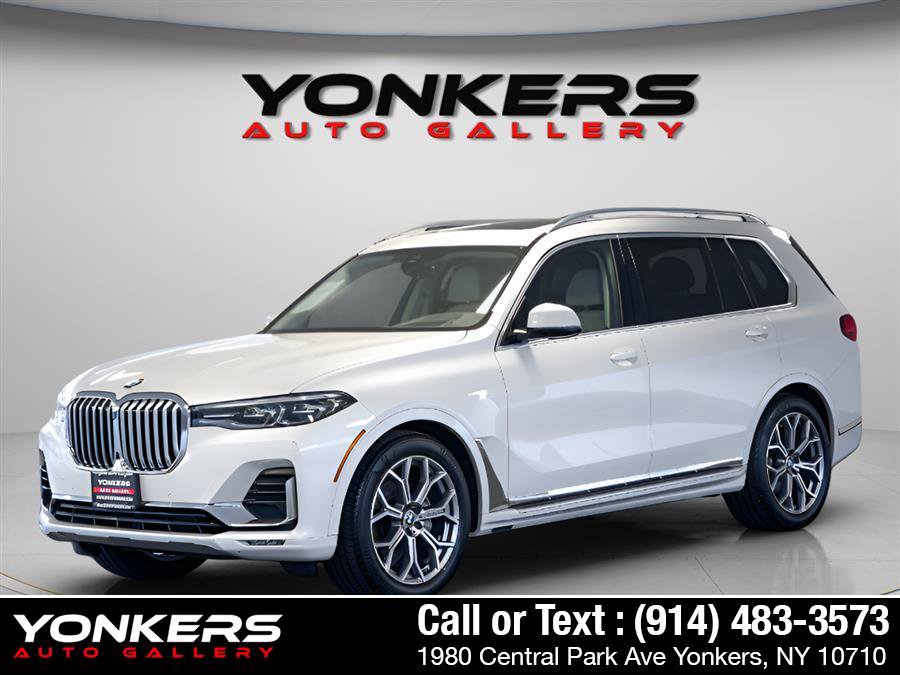 Used 2022 BMW X7 xDrive40i w/ Executive Package image 3