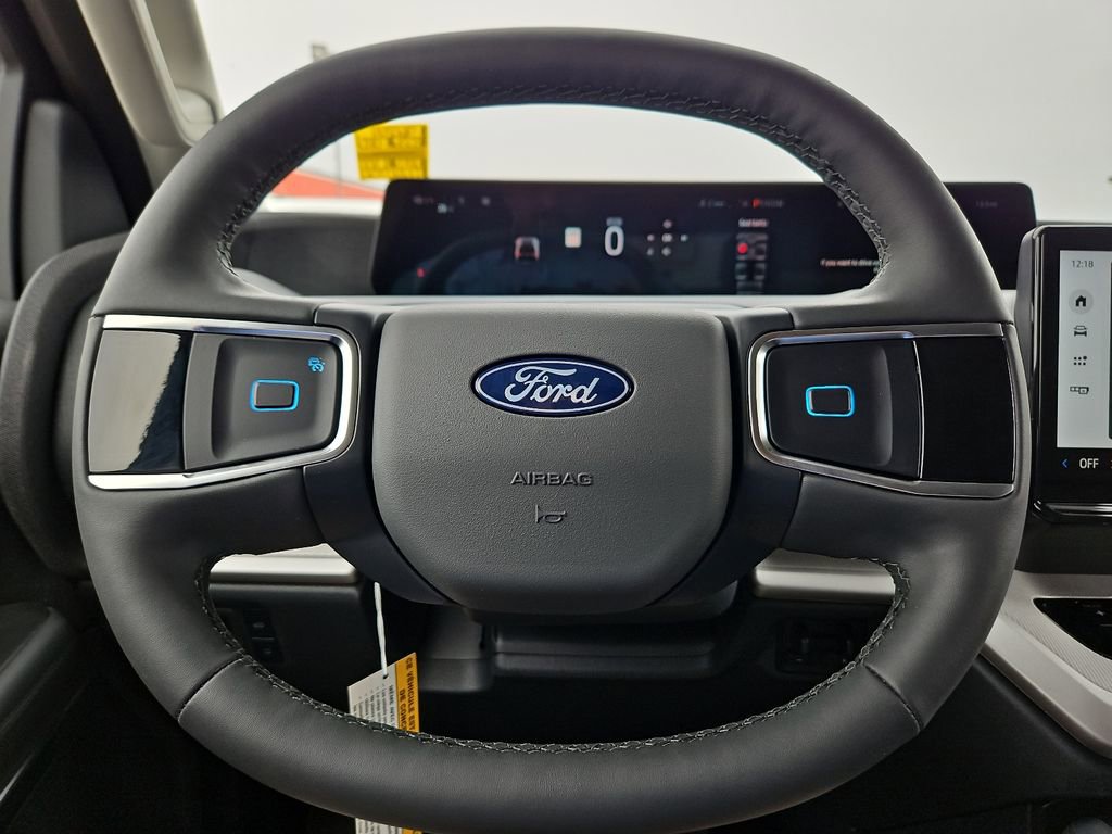 New 2026 Ford Expedition Active image 27