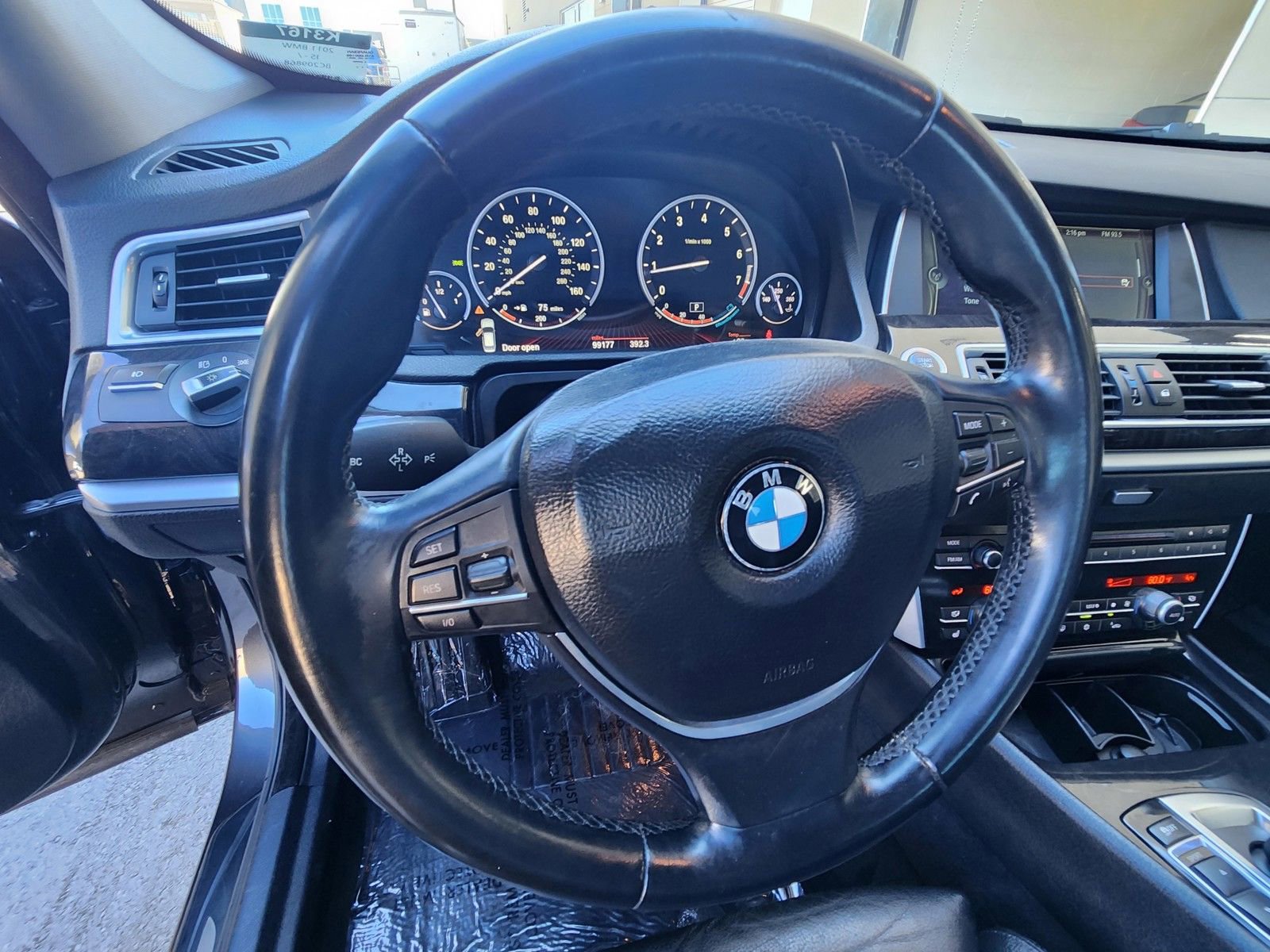 Used 2011 BMW 550i Gran Turismo image 35