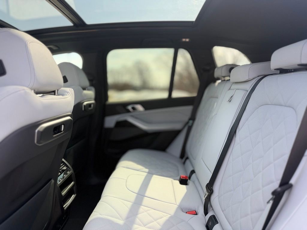New 2026 BMW X5 xDrive40i w/ M Sport Package image 20