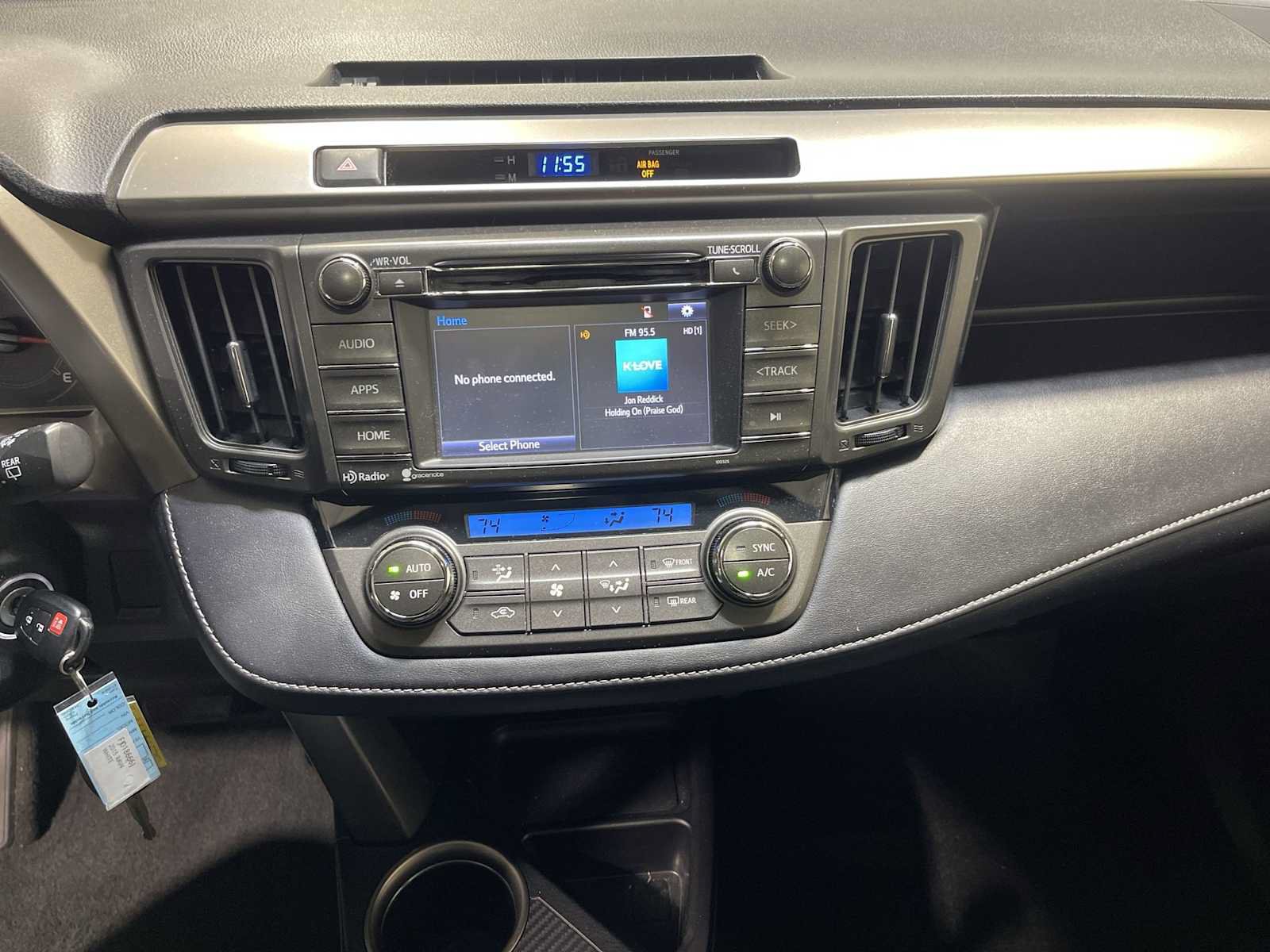 Used 2015 Toyota RAV4 XLE AWD/4WD image 16