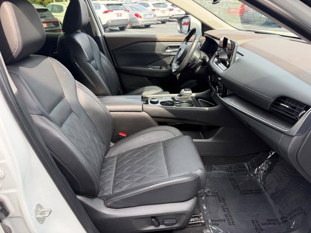 Used 2023 Nissan Rogue Platinum AWD/4WD image 32