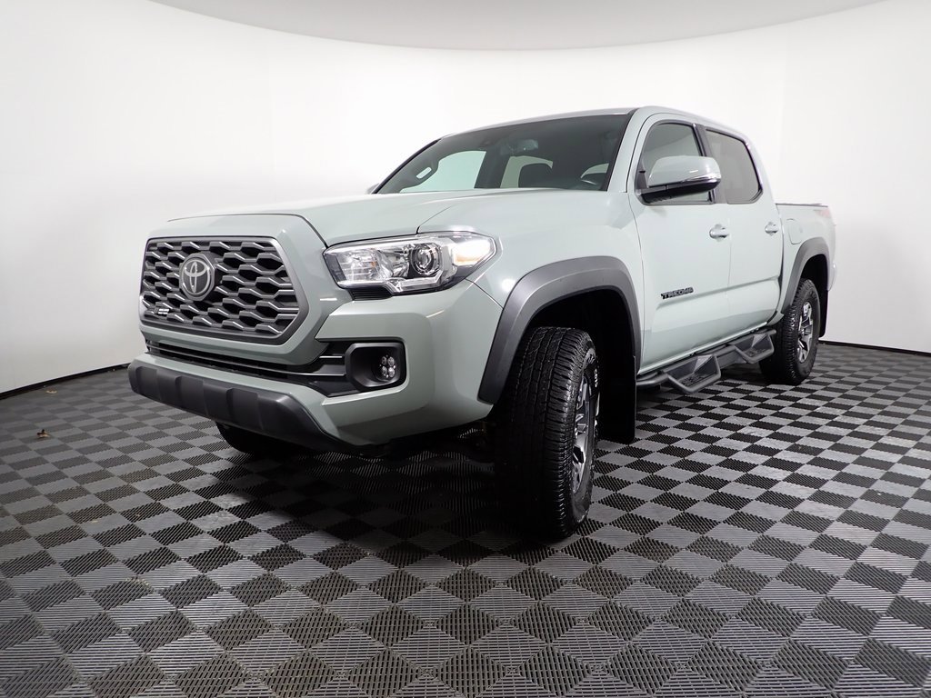 Used 2023 Toyota Tacoma TRD Off-Road image 8