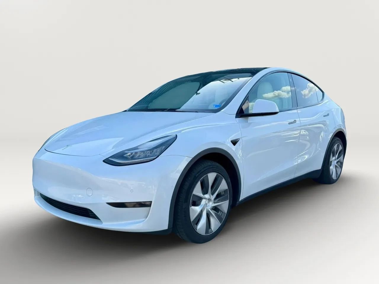 Used 2021 Tesla Model Y Long Range image 3
