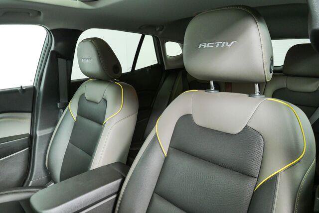 Certified 2025 Chevrolet Trax ACTIV w/ Sunroof Package FWD image 10