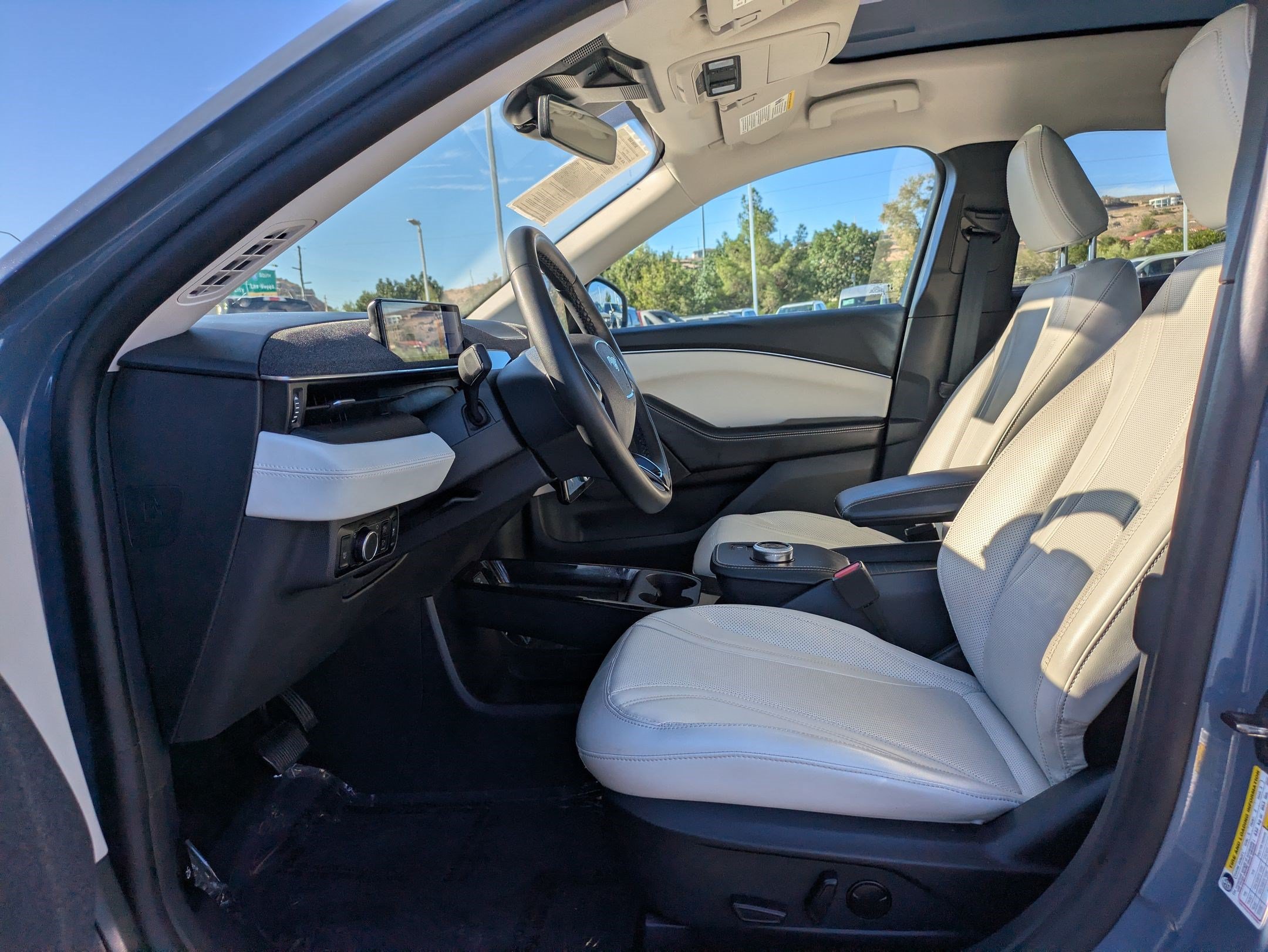 Used 2023 Ford Mustang Mach-E Premium RWD image 15