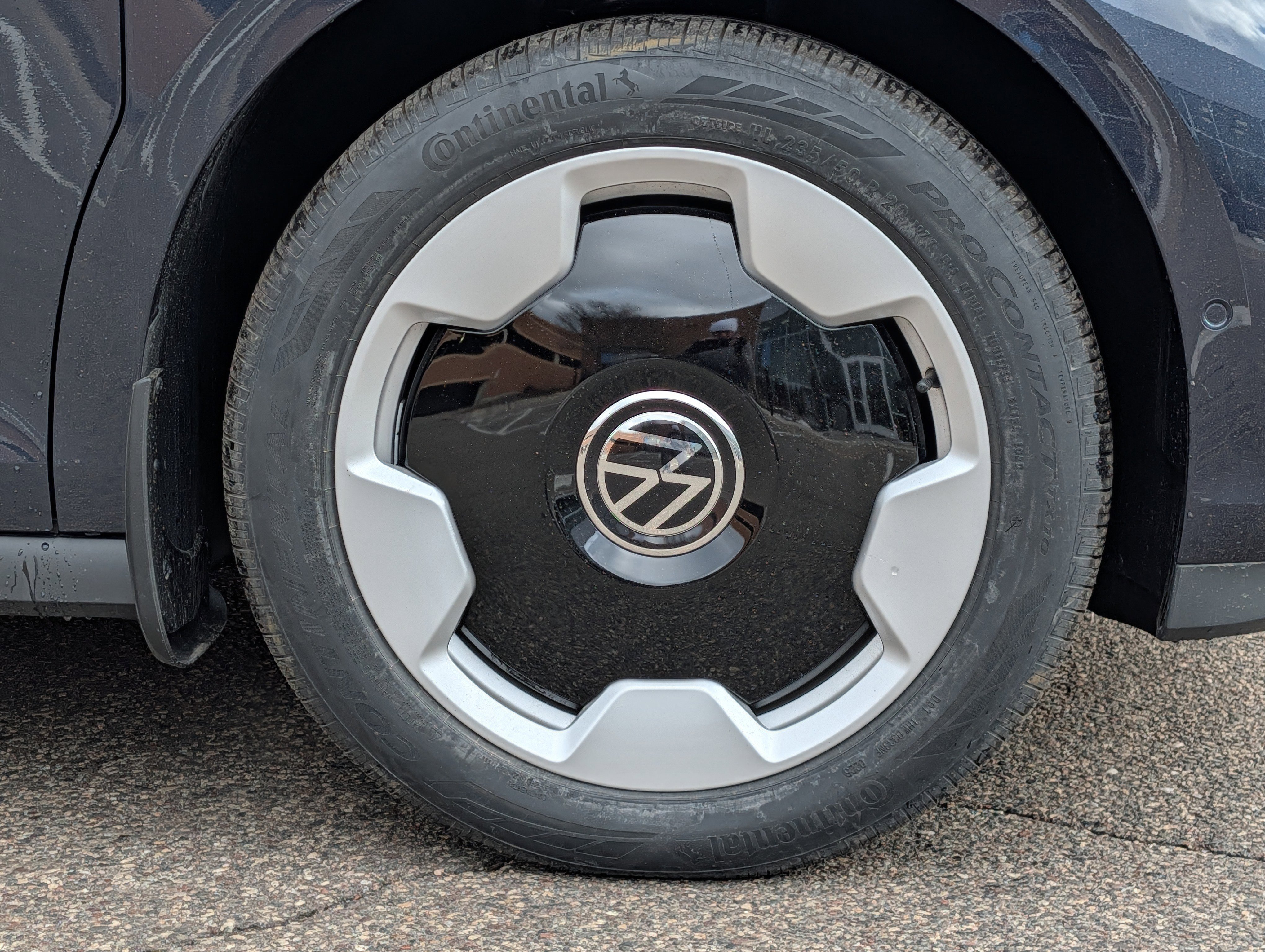 New 2025 Volkswagen ID. Buzz Pro S Plus video 2