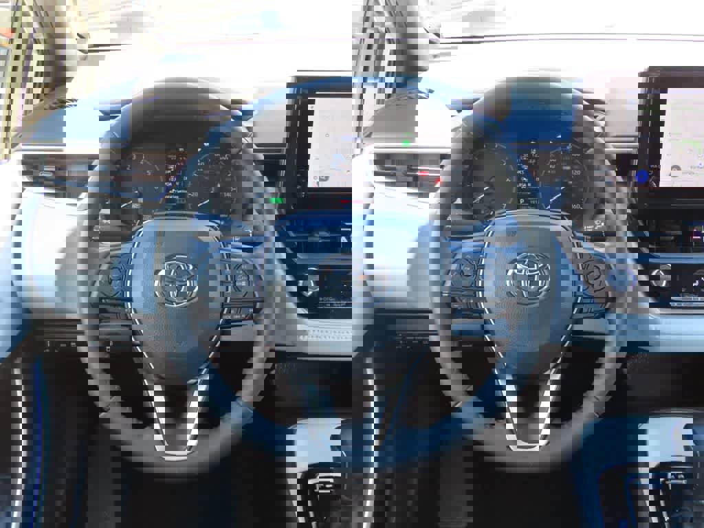 Used 2024 Toyota Corolla SE image 18