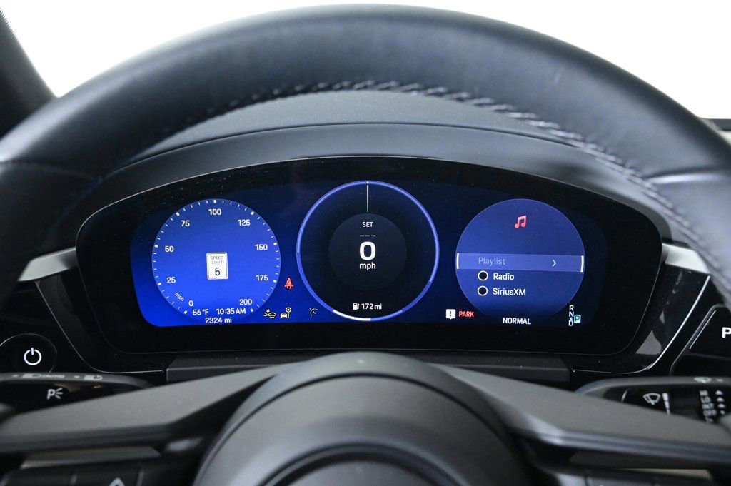 Certified 2025 Porsche Macan Electric image 15