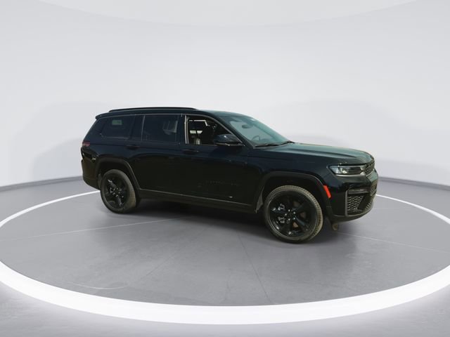 New 2026 Jeep Grand Cherokee L Limited w/ Limited Altitude Package AWD/4WD image 9