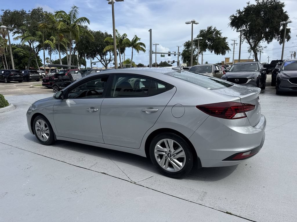 Used 2020 Hyundai Elantra Value Edition w/ Winter Weather Package FWD image 12