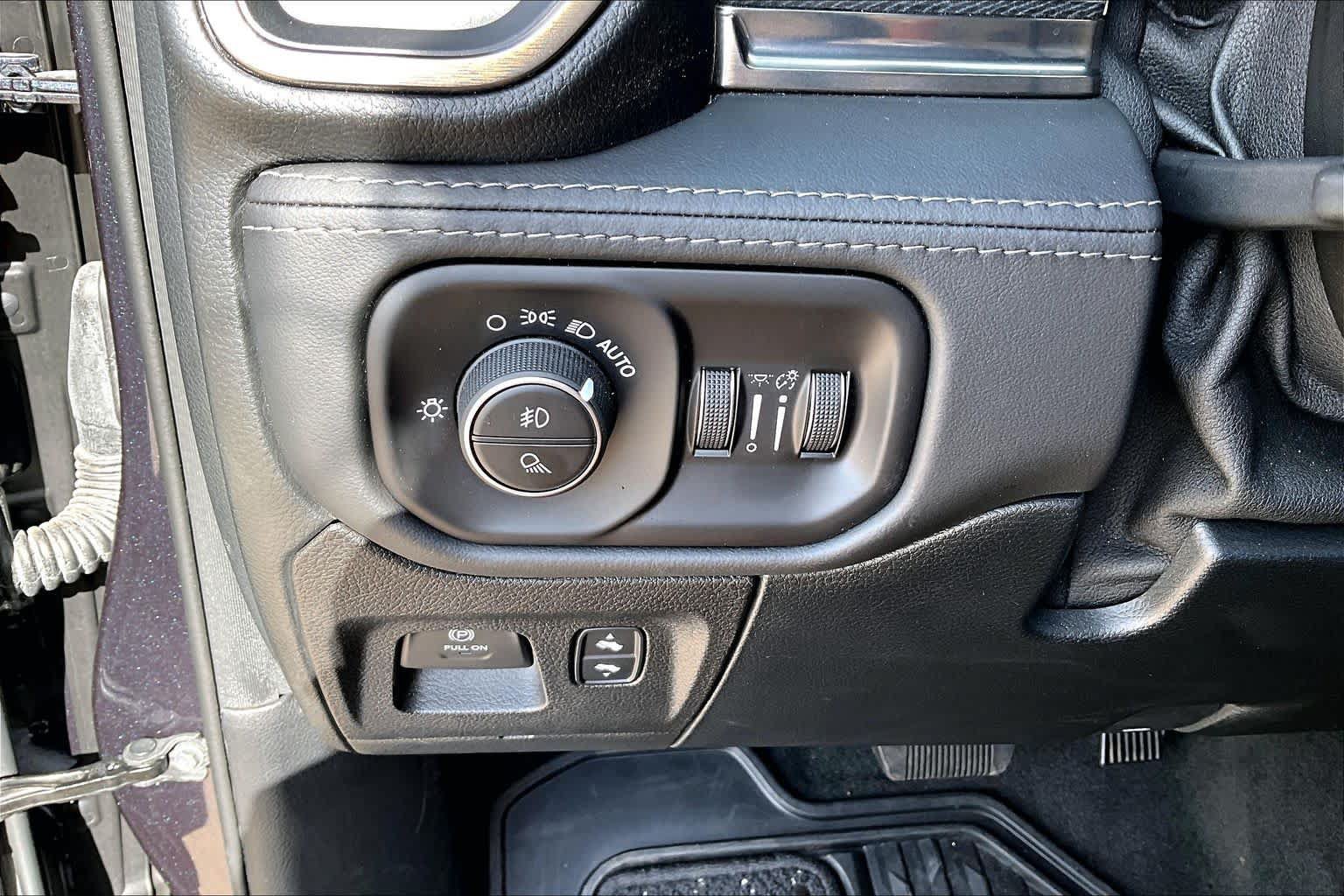 Used 2021 RAM 1500 Limited AWD/4WD image 26