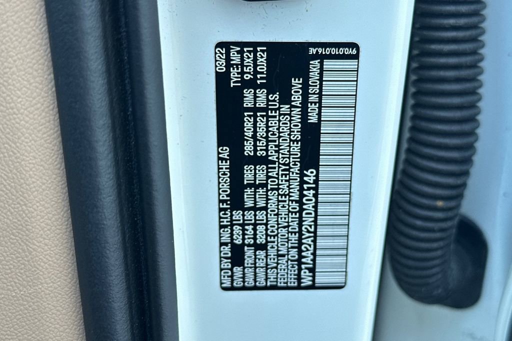 Used 2022 Porsche Cayenne image 29