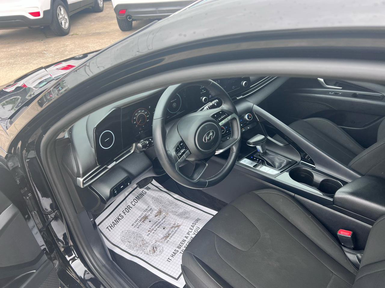 Used 2021 Hyundai Elantra SEL w/ Convenience Package FWD image 8