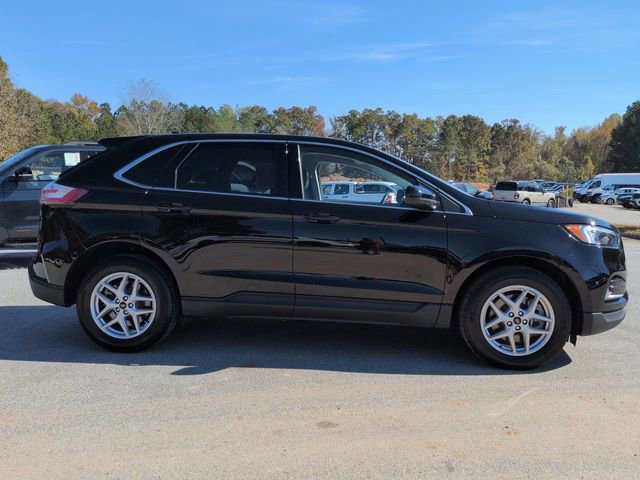 Certified 2024 Ford Edge SEL image 3