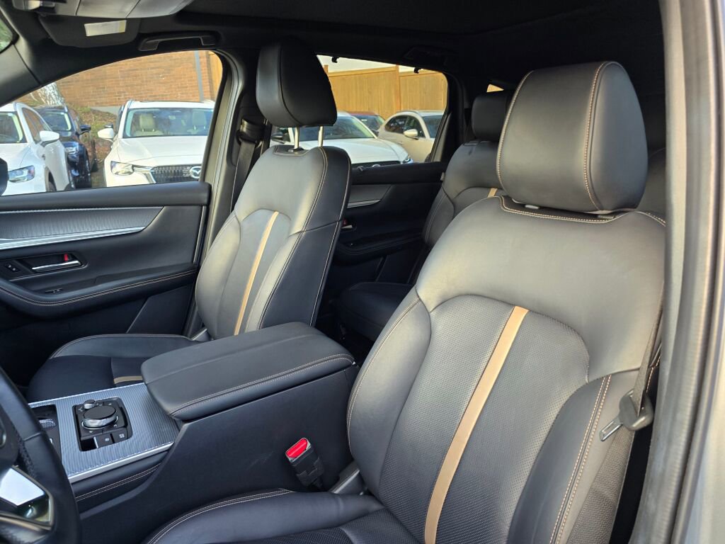 Certified 2024 MAZDA CX-90 Plug-In Hybrid w/ Premium Plus image 23