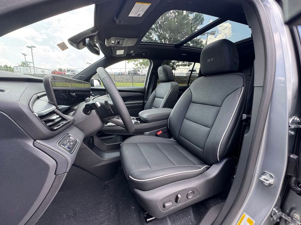 New 2025 Buick Enclave Sport Touring w/ Super Cruise Package image 5