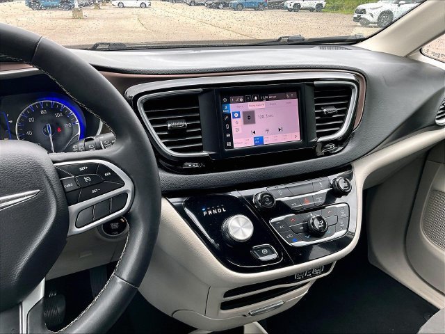 Used 2023 Chrysler Voyager LX FWD image 26
