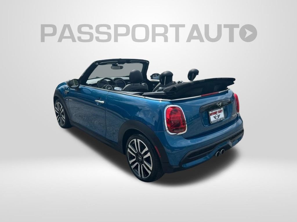 Used 2023 MINI Cooper S w/ Signature Upholstery Package FWD image 8